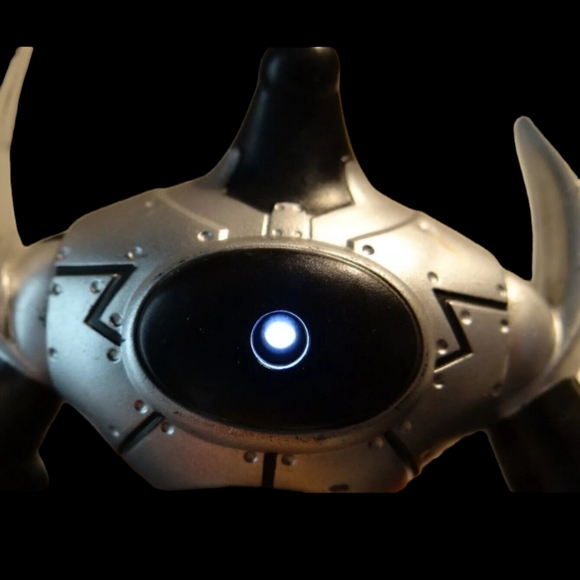 2011 SPINMASTER REDAKAI SILVER METANOID ACTION FIGURE - 4" - Picture 5 of 16